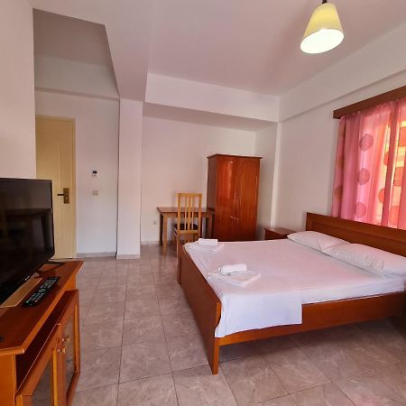 Sunlight Apartments Gjordeni Ksamil Bagian luar foto