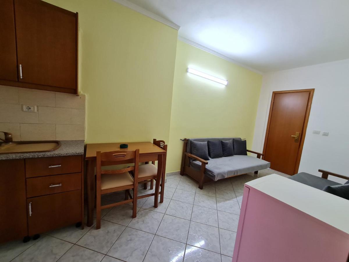 Sunlight Apartments Gjordeni Ksamil Bagian luar foto