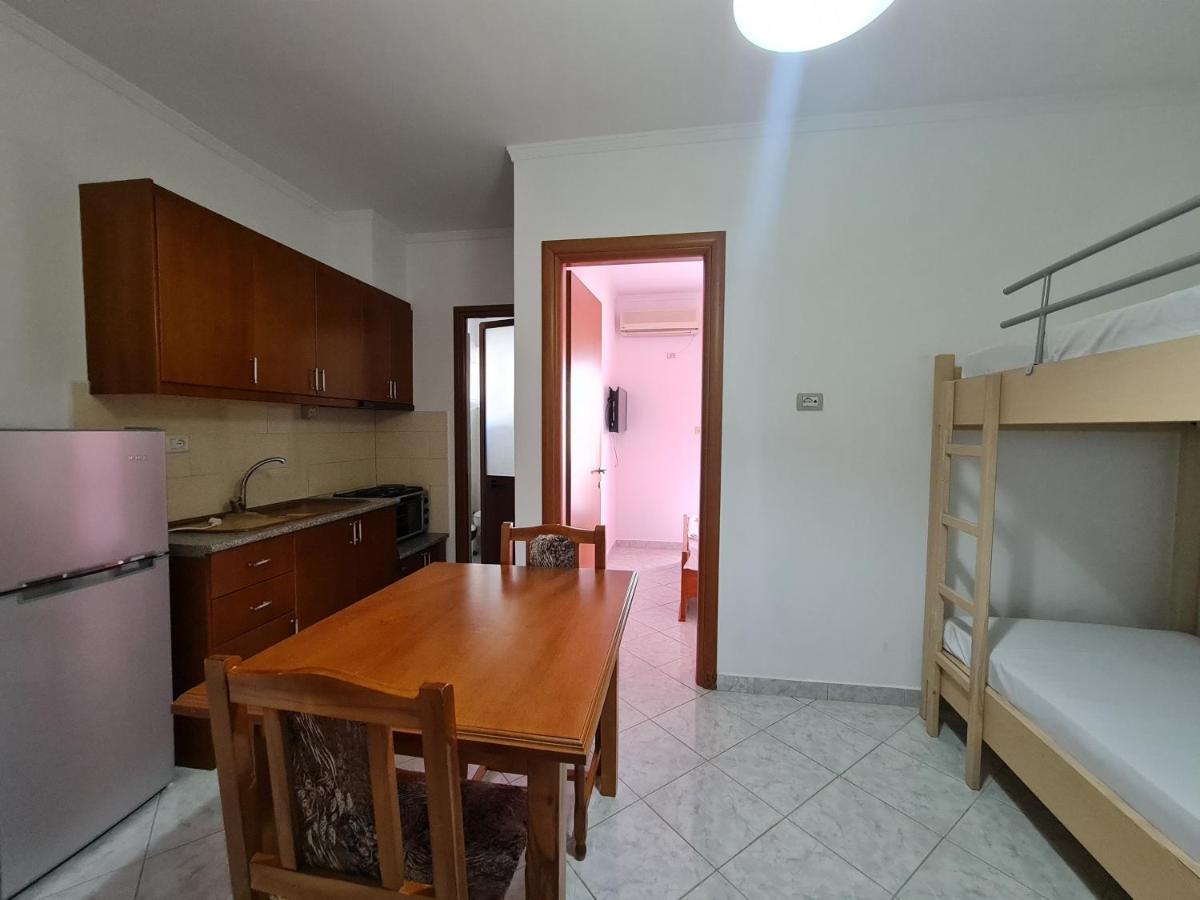 Sunlight Apartments Gjordeni Ksamil Bagian luar foto